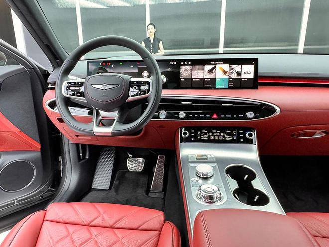 30万内超过300马力的燃油SUV 新款捷尼赛思GV70售29.3万起