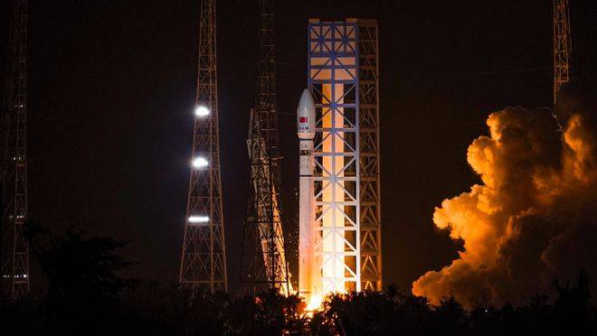 中国首型4米级运载火箭长征十二号首飞成功，是我国目前运力最强两级单芯级火箭